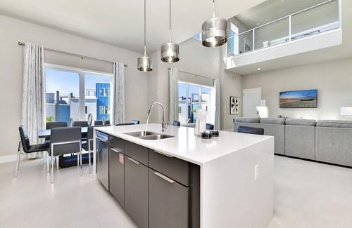 Reunion Hotel | Spacious Modern Condo with Pool Table, Rooftop Terrace and Large Loft. Reunion Resort Water Park Access near Disney at Spectrum Resort Orlando by Rentyl - B7 #230