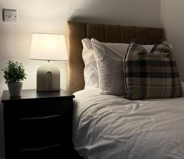 St Helens Apartment | Spacious & Modern house in St Helens
