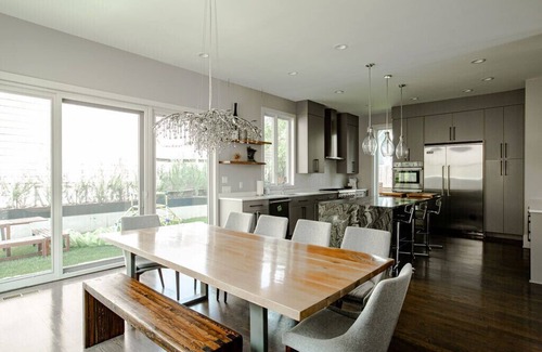 Fulton House | Spacious Modern Luxurious Home in Linden Hills