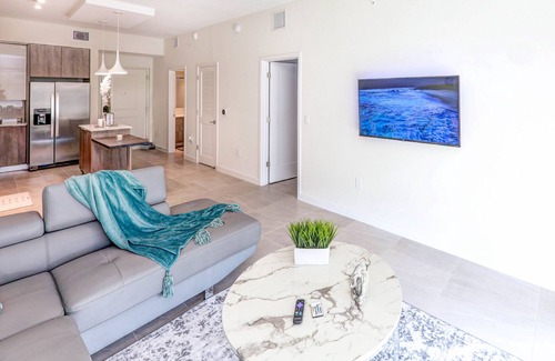 Miramar Apartment | ✨SPACIOUS MODERN LUXURY APT BREATHTAKING UNIT✨