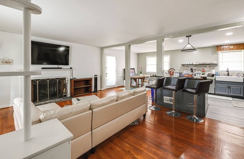 Mount Vernon House | Spacious Mt Vernon Home by Attractions & Airports!