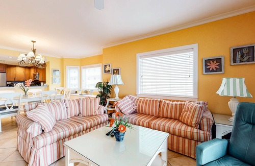 Midtown Ocean City Condo | Spacious Oceanfront Condo with 2 Balconies, WiFi, Central AC & Shared Pool