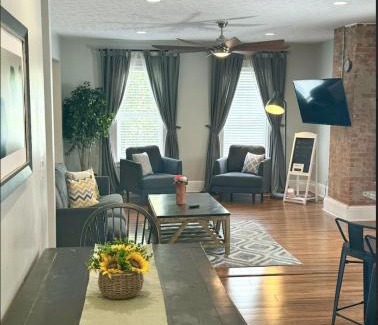 Detroit - Shoreway House | Spacious Ohio City District Home