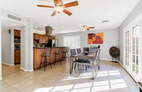 Scottsdale Estates Nine House | Spacious Old Town Heated Private Pool FirePit/Yard, Games