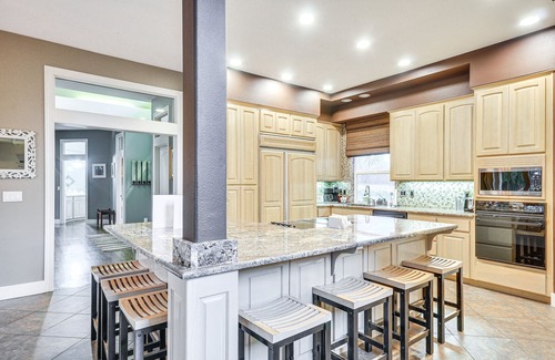 Hillsboro House | Spacious Oregon Home w/Fire Pit & Grill!