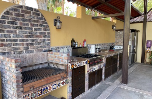 Loreto House | Spacious Palapa half a block of waterfront.