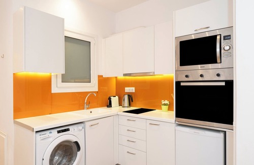 Ilisia Apartment | Spacious Peaceful Studio in Athens