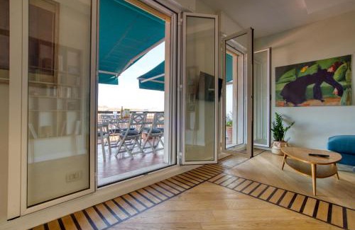 Milan Apartment | Spacious penthouse with panoramic terrace - 20 minutes from San Siro & Duomo