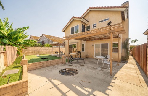 Moreno Valley House | Spacious Pet Friendly 4 BR Home W/Mountain Views, Perfect for Monthly Stays