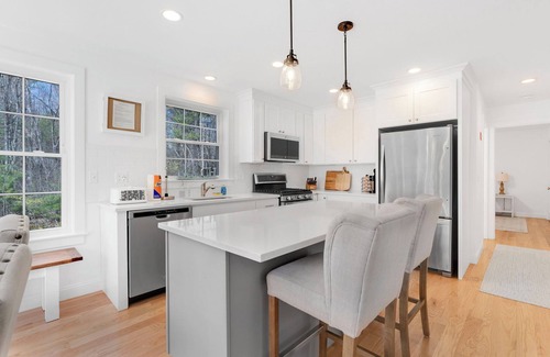 Kennebunk House | Spacious Pet Friendly-Close to Beach and Town!