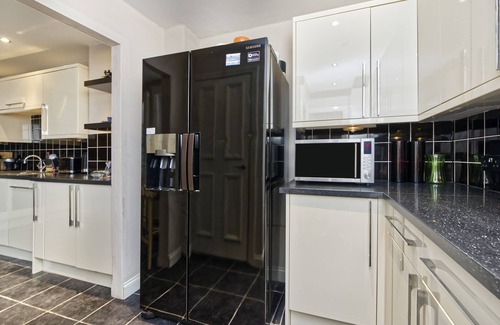 Tachbrook Apartment | Spacious Pimlico Apartment by UnderTheDoormat