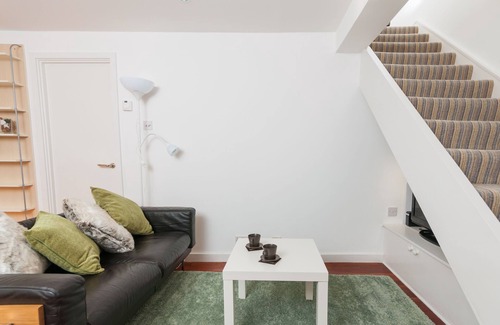 Pimlico Apartment | Spacious. Pimlico Station, Westminster + Fantastic Central Location +