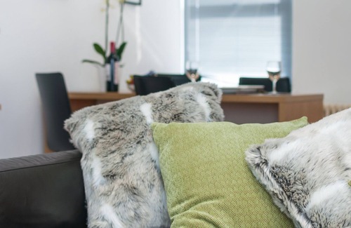 Pimlico Apartment | Spacious. Pimlico Station, Westminster + Fantastic Central Location +