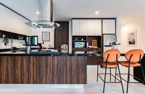 Polanco Apartment | Spacious Polanco Retreat with Complete Amenities, Steps from Lincoln Park