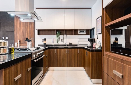 Polanco Apartment | Spacious Polanco Retreat with Complete Amenities, Steps from Lincoln Park