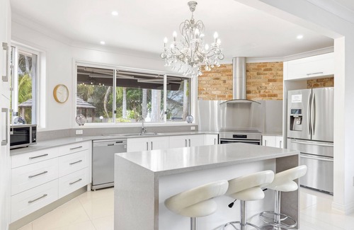 Salamander Bay House | Spacious Poolside Haven in Port Stephens