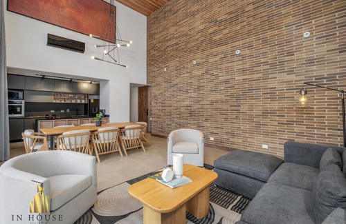 La Florida Apartment | Spacious & private apt w BBQ - Morph 1302