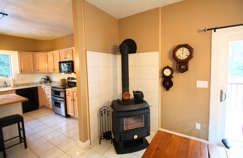 Thornton House | Spacious Private Home in White Mountains - Loon - Owl's Nest - Waterville Valley