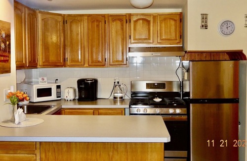 Bath Beach Apartment | Spacious, Private, Ocean-Side Studio in Brooklyn with Parking