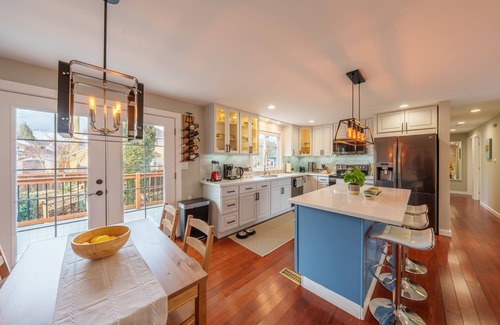 Inglewood-Finn Hill House | Spacious remodeled home with central AC and fenced yard