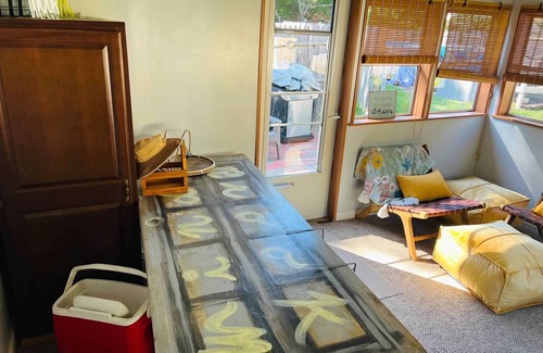 Mishawaka House | Spacious remodeled ranch with kitchen extras. Fenced-in backyard, pets welcome.