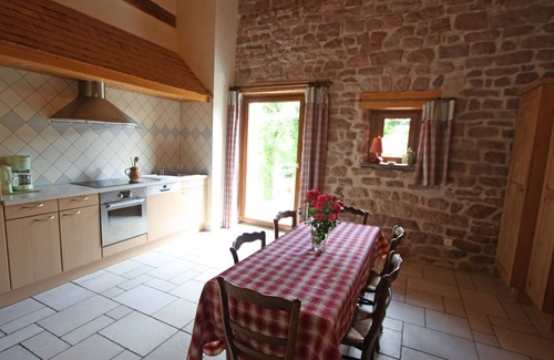 Taintrux Cottage | Spacious Renovated Farmhouse with Large Garden, Near Hiking Trails & Ski Resort