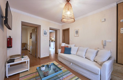 Lisbon Old Town Apartment | Spacious &Renovated w Amazing Patio, By TimeCooler