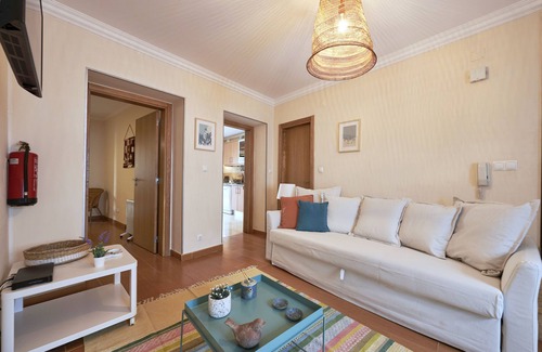 Lisbon Old Town Apartment | Spacious &Renovated w Amazing Patio, By TimeCooler