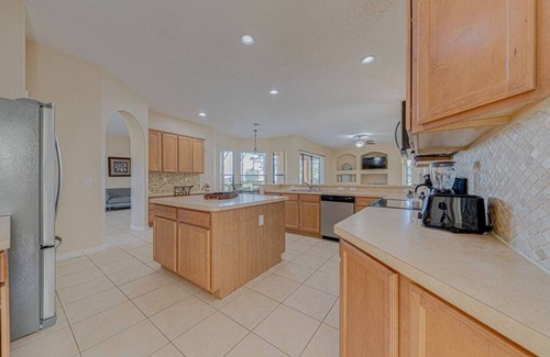 Legacy Park House | Spacious Resort Style Home | Pool | Mins to Disney.
