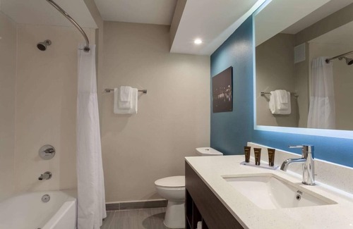 Florida Central Atlantic Coast Hotel | Spacious Resort-Style Stay Near Disney Springs + Easy Drive to Orlando’s Best Th