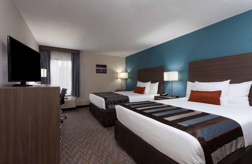 Florida Central Atlantic Coast Hotel | Spacious Resort-Style Stay Near Disney Springs + Easy Drive to Orlando’s Best Th