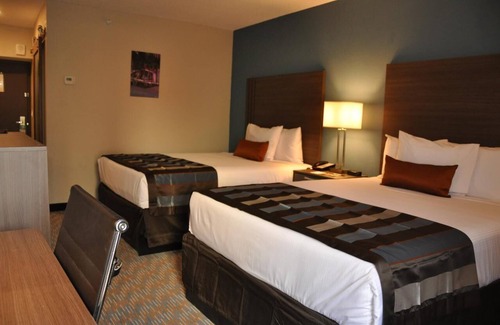 Florida Central Atlantic Coast Hotel | Spacious Resort-Style Stay Near Disney Springs + Easy Drive to Orlando’s Best Th