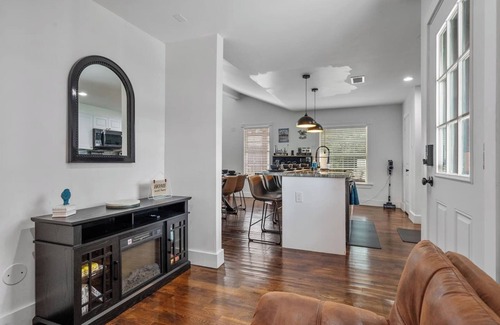 Lakeside House | Spacious Retreat near the Lake! w/Outdoor Playroom