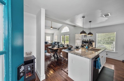 Lakeside House | Spacious Retreat near the Lake! w/Outdoor Playroom