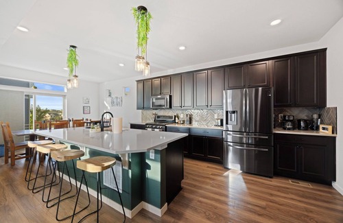 Loveland House | Spacious Retreat: w/Pools, Game Room, Scenic Walking Trails, Fitness center