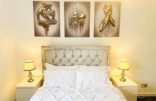 Drumchapel House | Spacious Room in Glasgow West End
