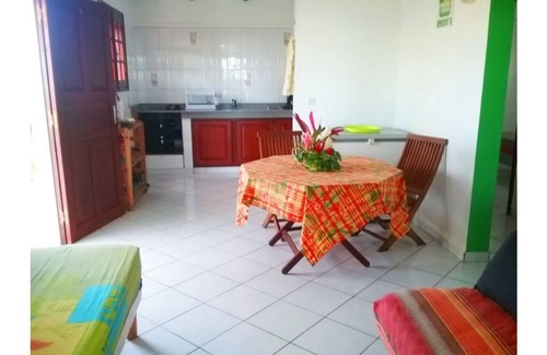 Capesterre-Belle-Eau House | Spacious self-catering cottages with lovely terrace and shared swimming pool, in a peaceful setting.