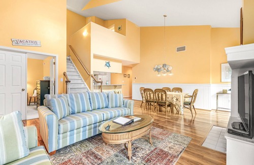 Bethany Beach Villa | Spacious Sea Colony second floor condo with pools, hot tubs & washer/dryer