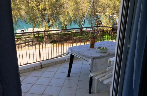 Mpoufalo Apartment | Spacious Sea Front Apartment - Porto Bouffalo - Evia