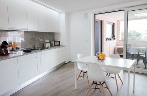 Lagoa Apartment | Spacious Seaside apartment A - Faraway