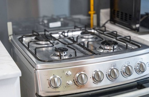 Jumeirah Village Apartment | Spacious Serene Studio Retreat in JVC by Suiteable