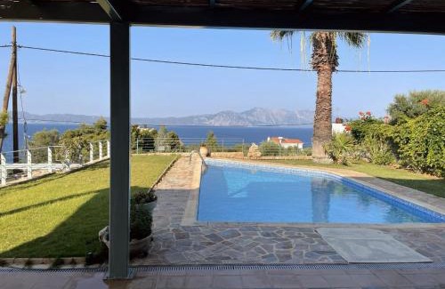 Theologos House | Spacious, Shiny, SeaView Villa, in Theologos