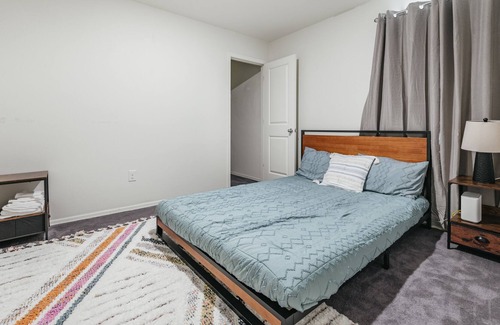 Tucson House | Spacious spring oasis for 11 people, near airport