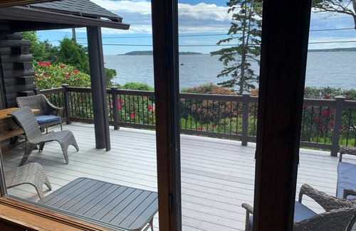 Boothbay Harbor House | Spacious Spruce Point Waterfront Retreat: Walk to the Inn & Enjoy Easy Access to Boothbay Harbor!
