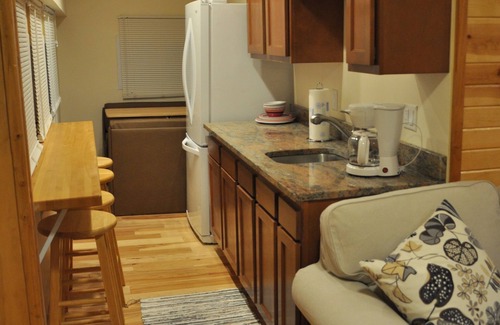 Frederick Apartment | Spacious Studio on Monocacy River, Sleeps 4, Full Bath, Kitchenette.