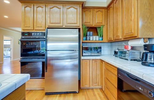 Sunnyvale House | Spacious Sunnyvale Home w/ Yard: 11 Mi to San Jose