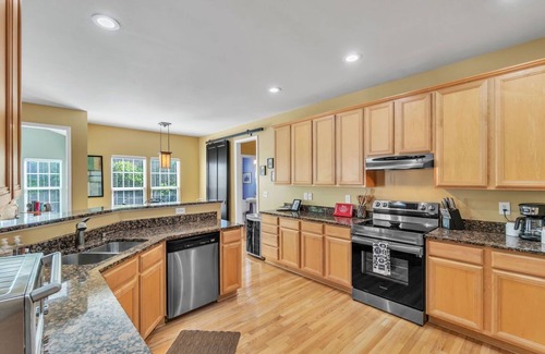 Greenville - Spartanburg House | Spacious Thomsen House-FlexibleTerm for Professionals