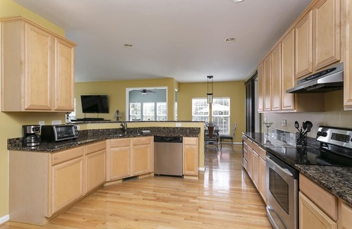 Greenville - Spartanburg House | Spacious Thomsen House-FlexibleTerm for Professionals