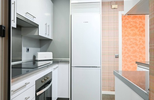 Cuatro Caminos Apartment | Spacious Three Bedroom Apartment a few minutes from the Bernabeu in Madrid