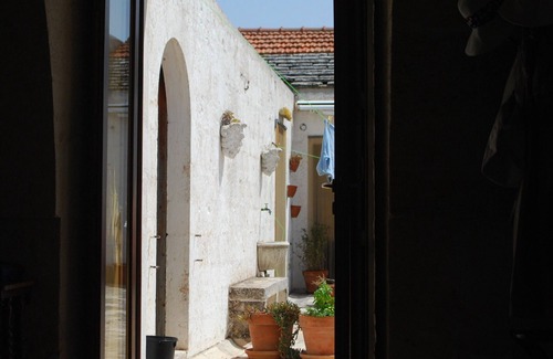 Alberobello Apartment | Spacious town centre apartment with large roof terrace